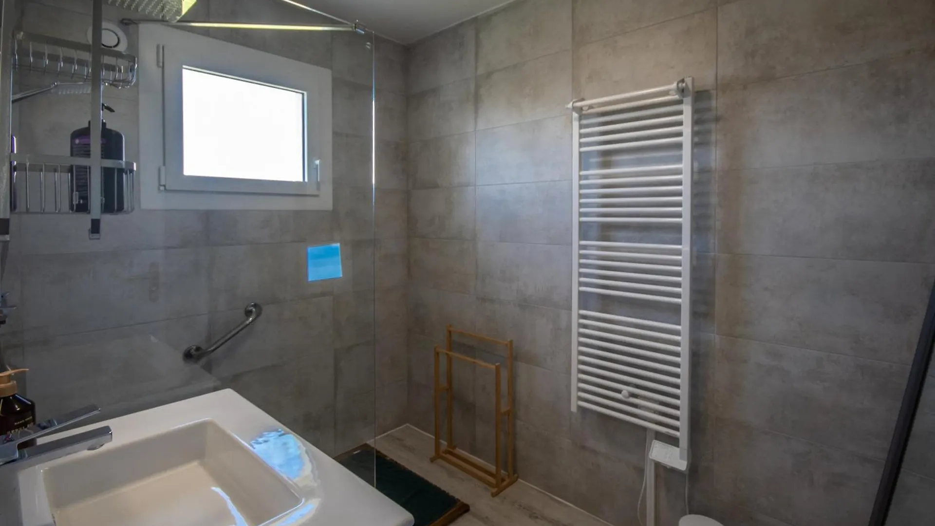 Semesterbostad L'Escapade Maison Familiale 3 Etoiles Jardin & Vue Mer, Proche Plage Plérin